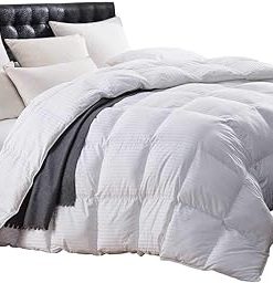 1 Piece Luxury Pinch Pleated Comforter Premium Super Soft 550 GSM All Season Pintuck 1200 Thread Count 100% Egyptian Cotton Super Soft, Full/Queen Size - Teal Color